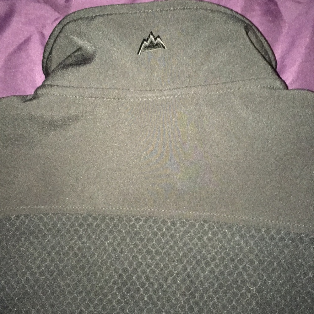 Snozu Performance Jacket.. Size Med. - image 7